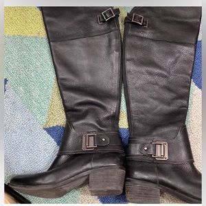 C40. Vince camuto leather boots size 8